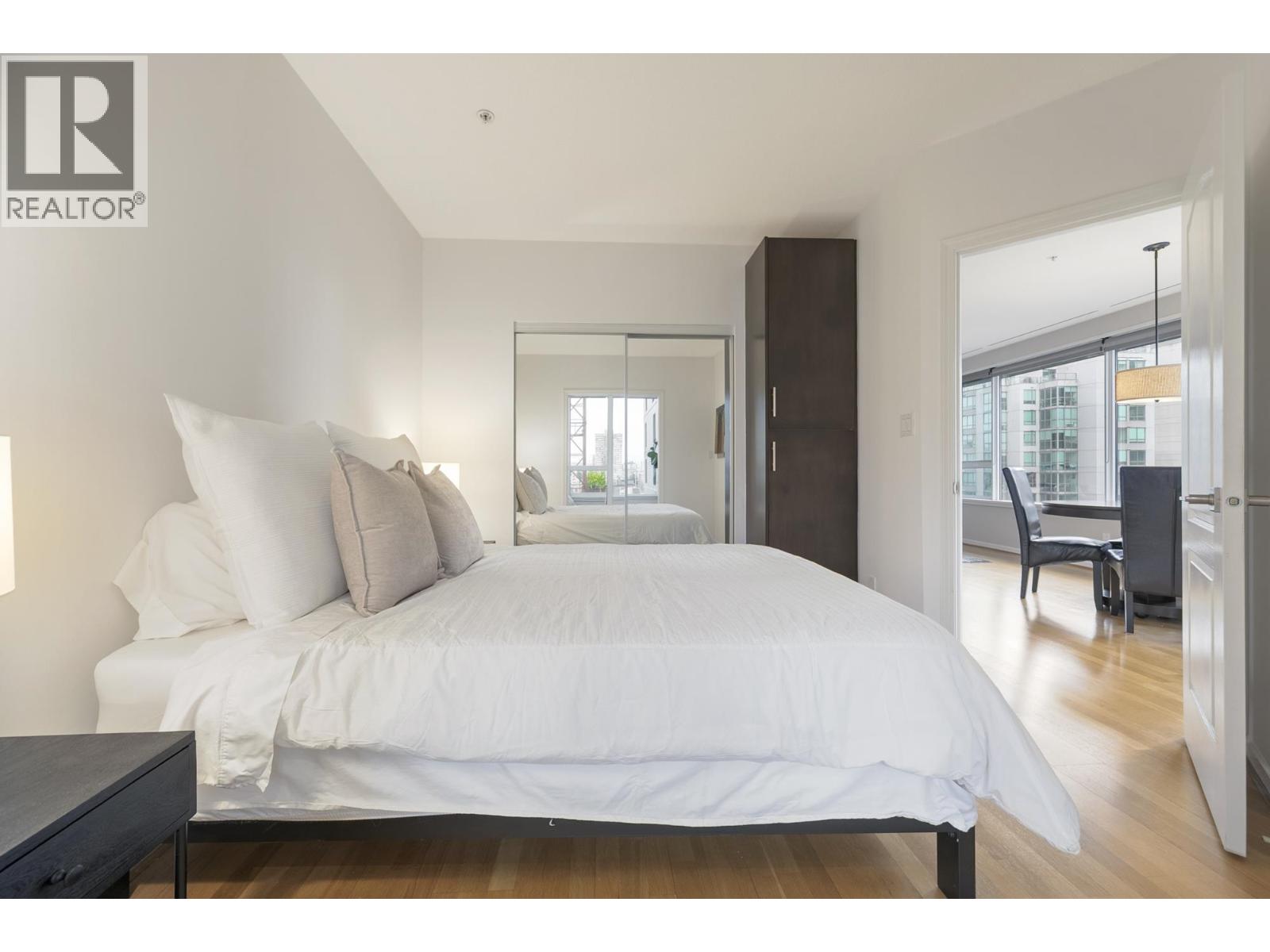 907 1177 Hornby Street, Vancouver, British Columbia  V6Z 2E9 - Photo 15 - R3090757