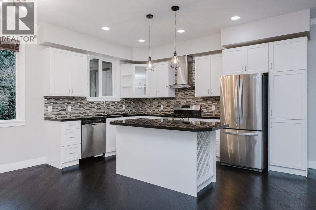 597 Oceanview Drive, Gibsons, British Columbia  V0N 1V5 - Photo 18 - R3090717