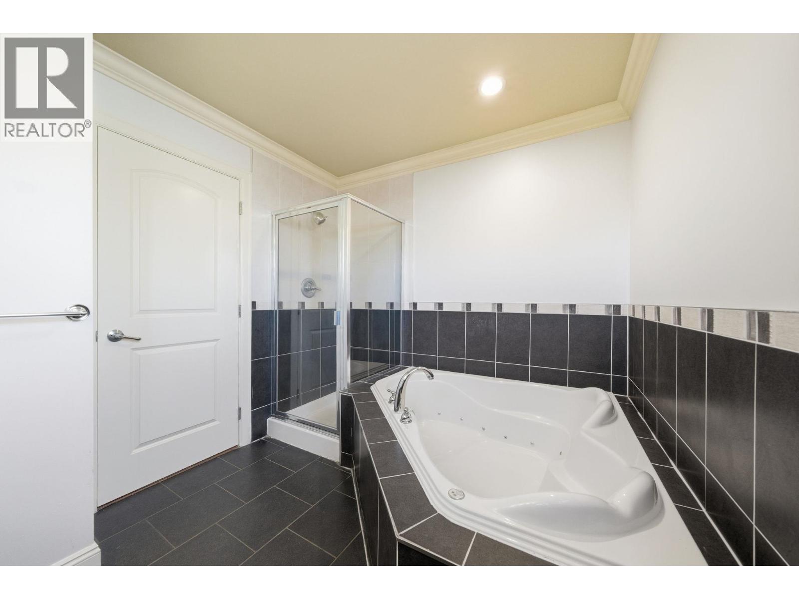 208 Hume Street, New Westminster, British Columbia  V3M 5N5 - Photo 33 - R3090756