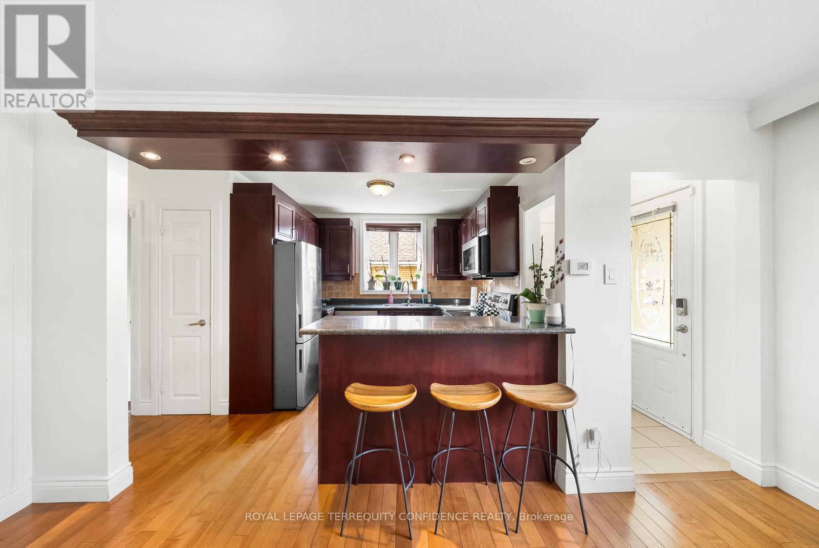 69 Nipigon Avenue, Toronto, Ontario  M2M 2V9 - Photo 4 - C12795742