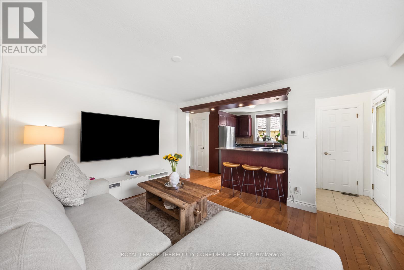 69 Nipigon Avenue, Toronto, Ontario  M2M 2V9 - Photo 9 - C12795742