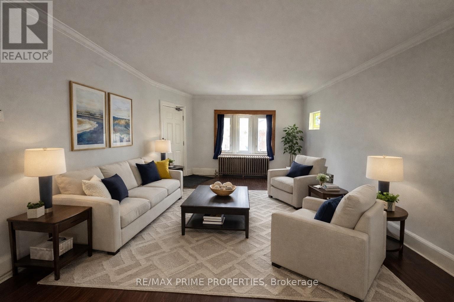 Main - 168 Highbourne Road, Toronto, Ontario  M5P 2J7 - Photo 1 - C12795760