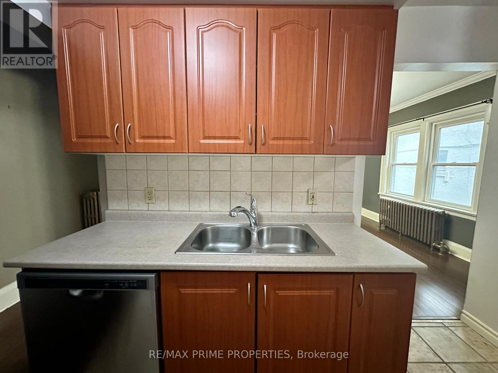 Main - 168 Highbourne Road, Toronto, Ontario  M5P 2J7 - Photo 7 - C12795760