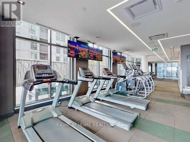 1501 - 330 Richmond Street W, Toronto, Ontario  M5V 1X2 - Photo 12 - C12795776