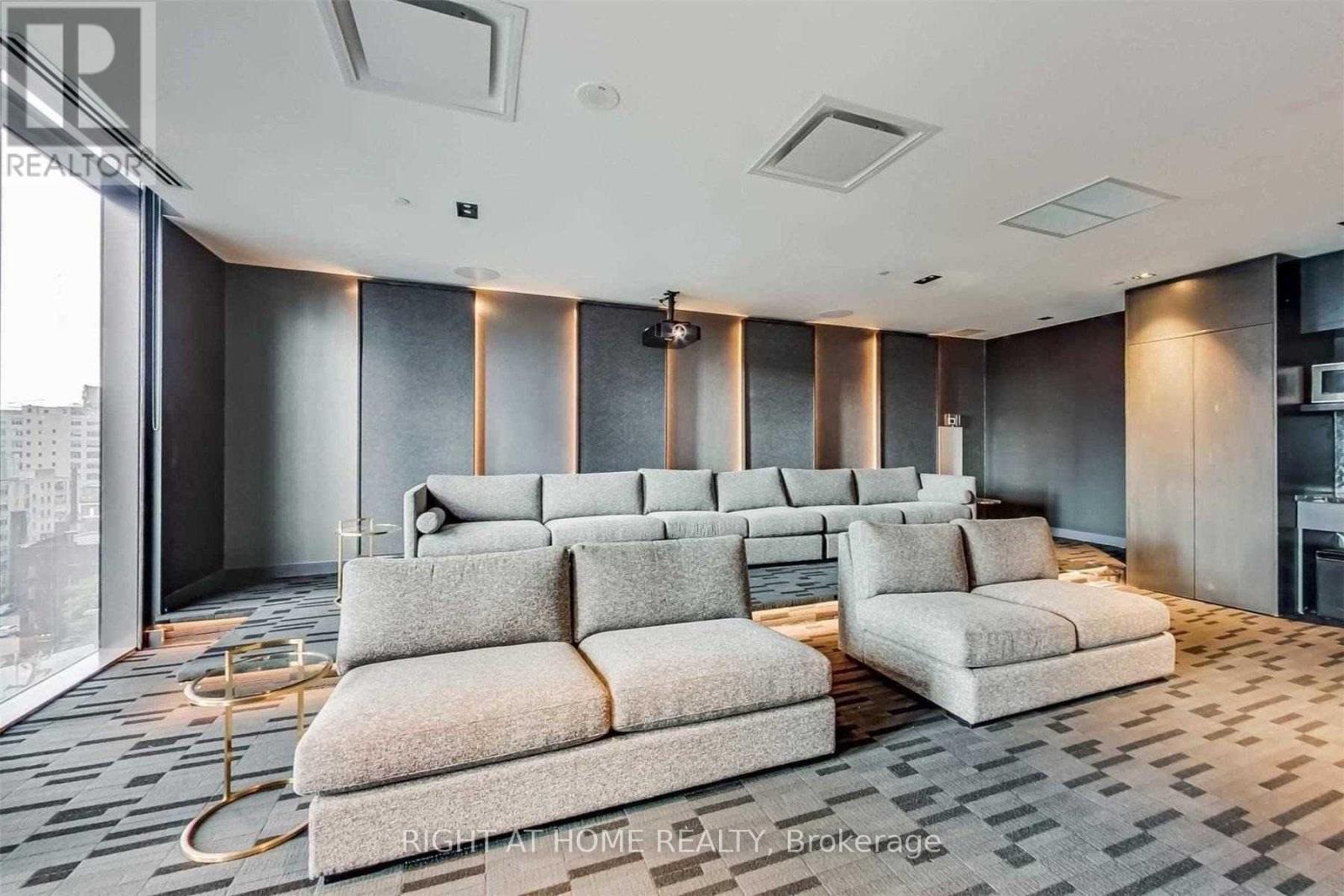 1501 - 330 Richmond Street W, Toronto, Ontario  M5V 1X2 - Photo 17 - C12795776