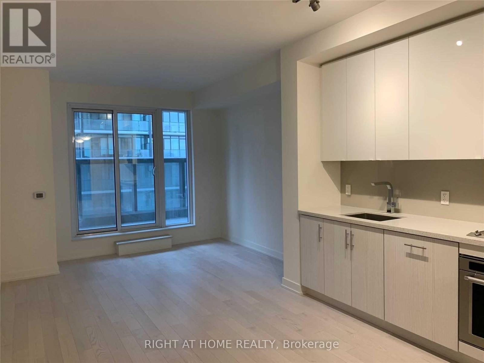 1501 - 330 Richmond Street W, Toronto, Ontario  M5V 1X2 - Photo 5 - C12795776