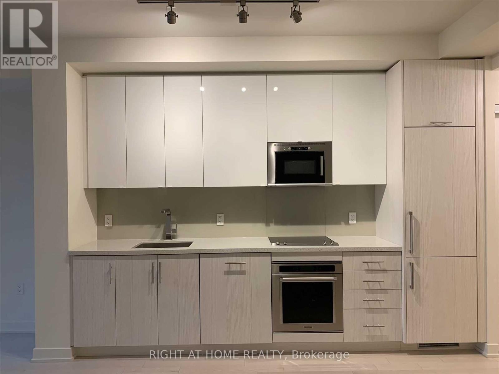 1501 - 330 Richmond Street W, Toronto, Ontario  M5V 1X2 - Photo 6 - C12795776