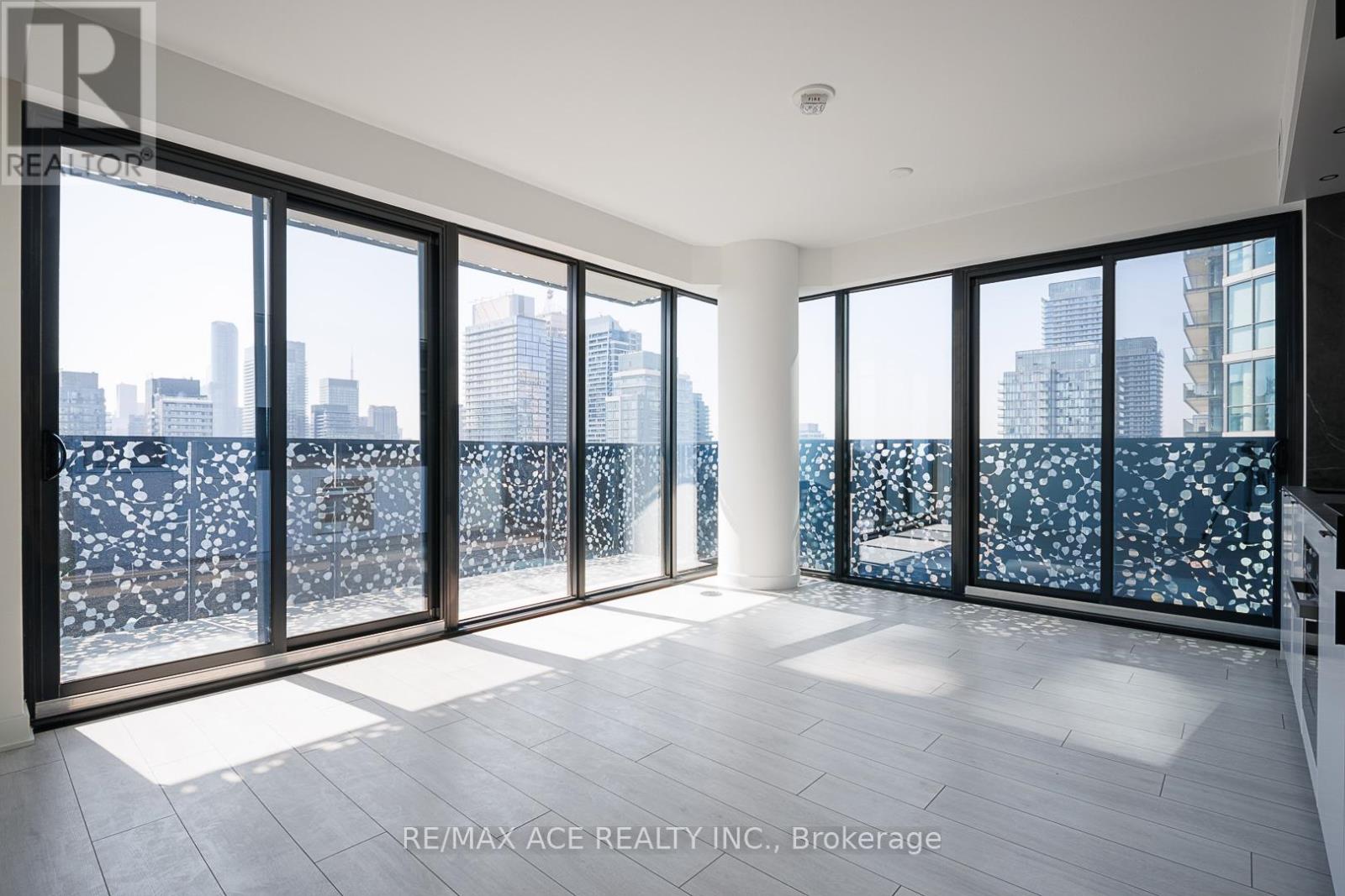 2606 - 55 Charles Street E, Toronto, Ontario  M4Y 0J1 - Photo 4 - C12795800