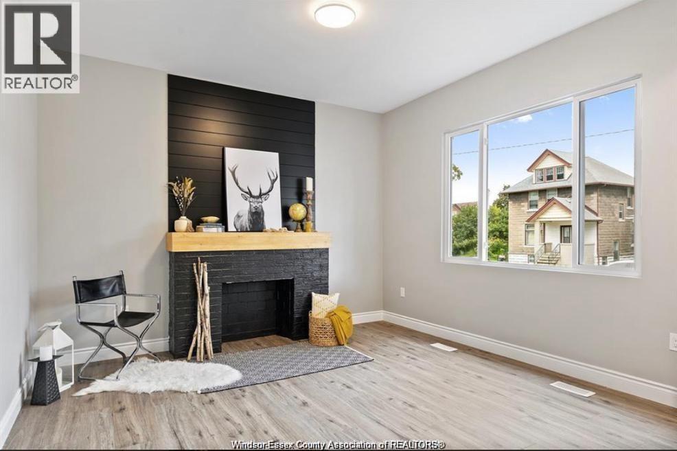 746 Dougall Avenue Unit# Main, Windsor, Ontario N9A 4P8 - Photo 3 - 26003313