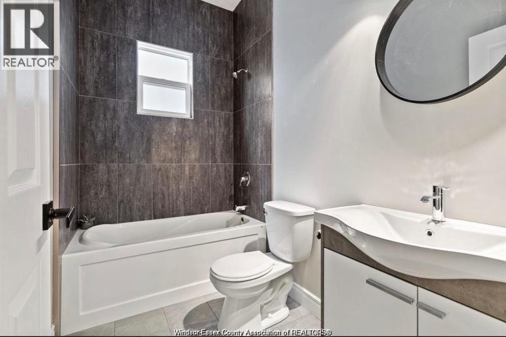 746 Dougall Avenue Unit# Main, Windsor, Ontario N9A 4P8 - Photo 5 - 26003313