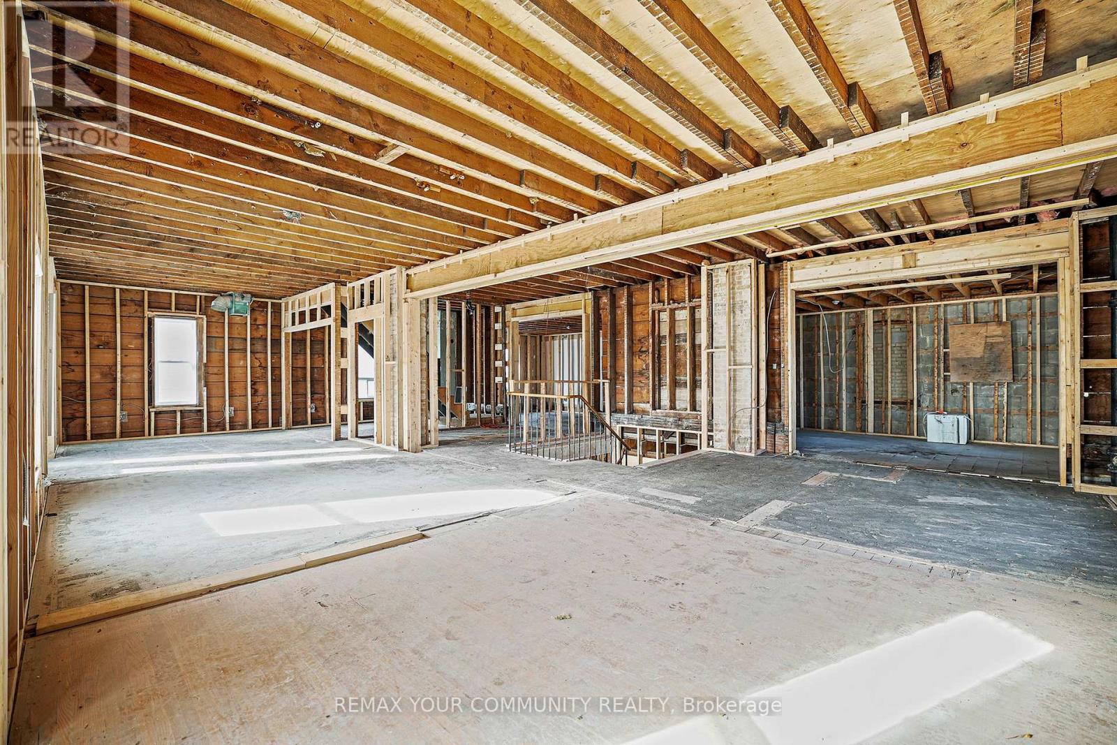 171 Main Street S, Newmarket, Ontario  L3Y 3Y9 - Photo 12 - N12795780