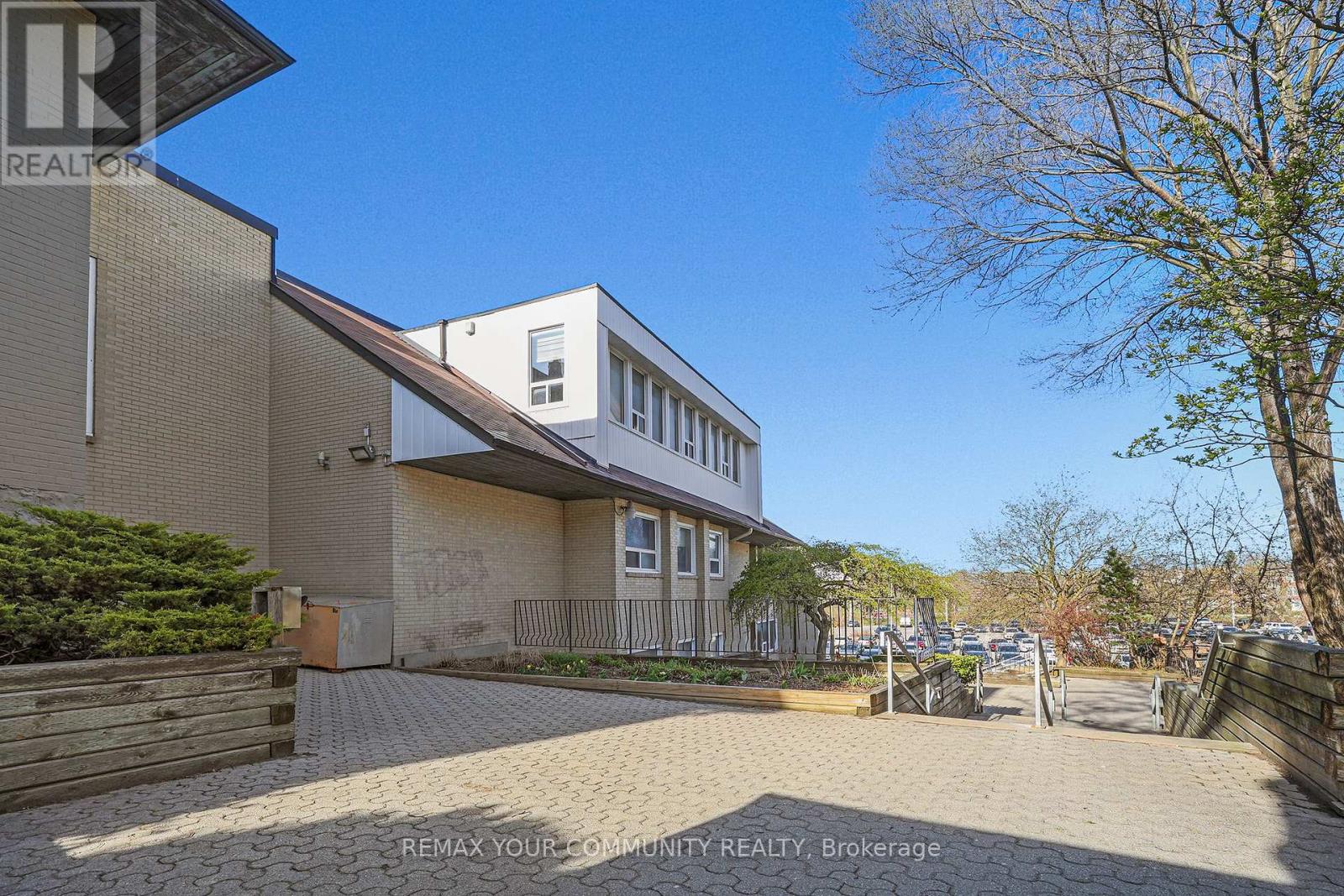 171 Main Street S, Newmarket, Ontario  L3Y 3Y9 - Photo 7 - N12795780