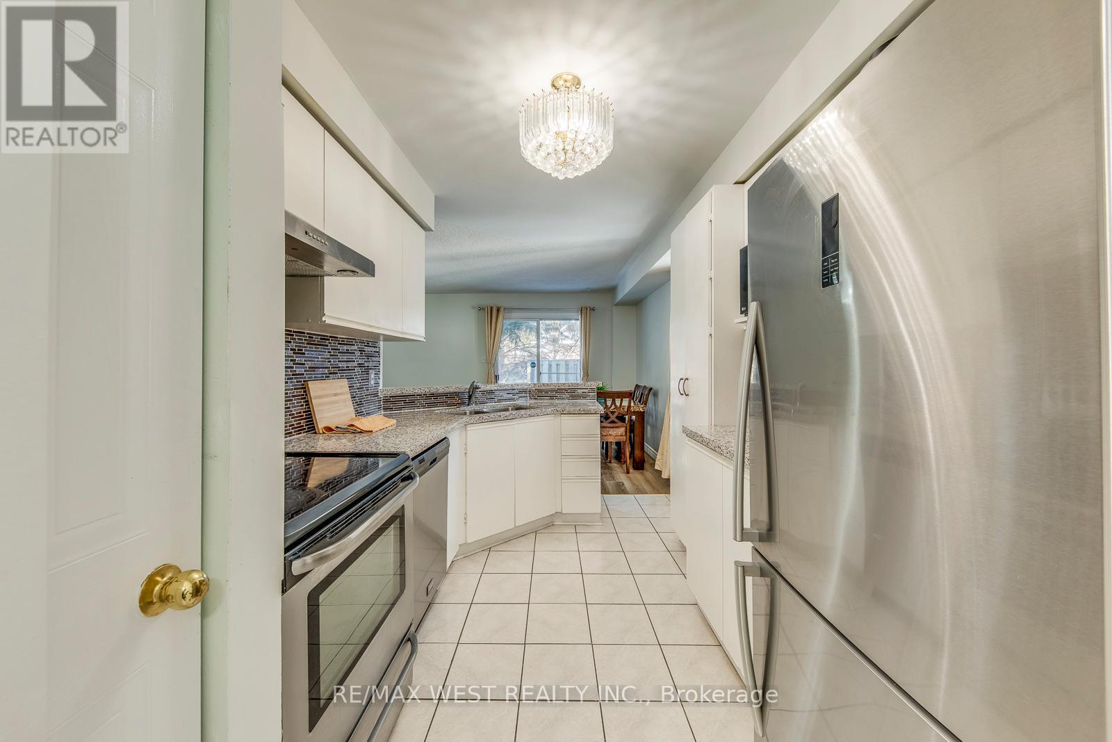 153 - 99 Bristol Road E, Mississauga, Ontario  L4Z 3P4 - Photo 18 - W12795740