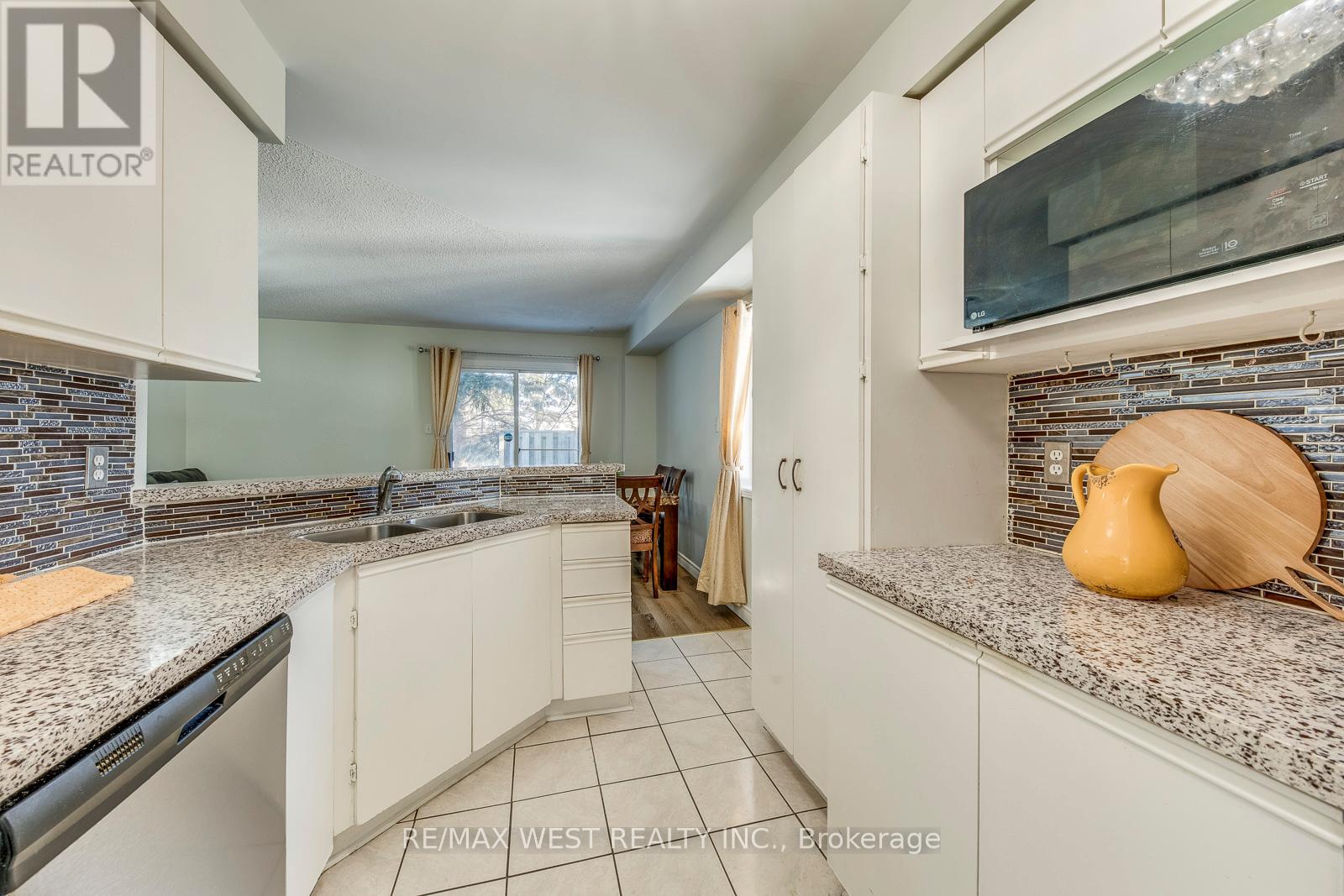 153 - 99 Bristol Road E, Mississauga, Ontario  L4Z 3P4 - Photo 20 - W12795740