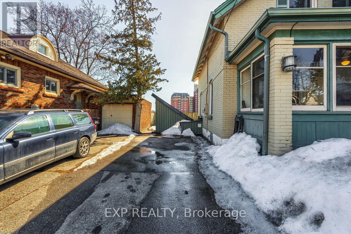 7 David Street, Brampton, Ontario  L6X 1J2 - Photo 2 - W12795746