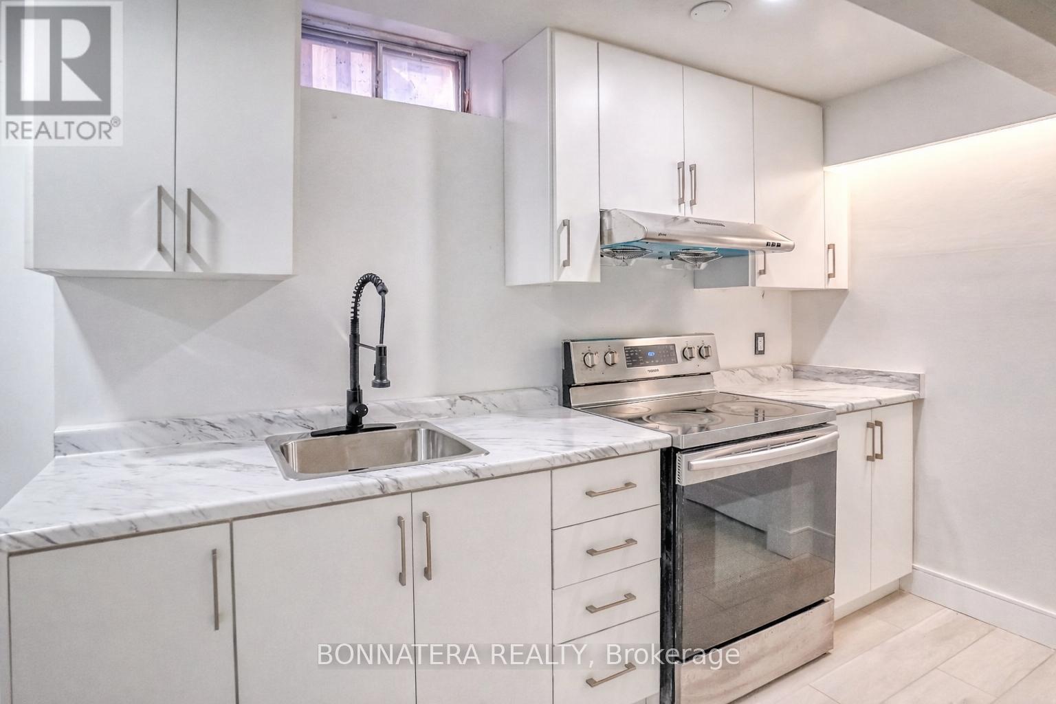 6175 Ford Road, Mississauga, Ontario  L5V 1X2 - Photo 4 - W12795764