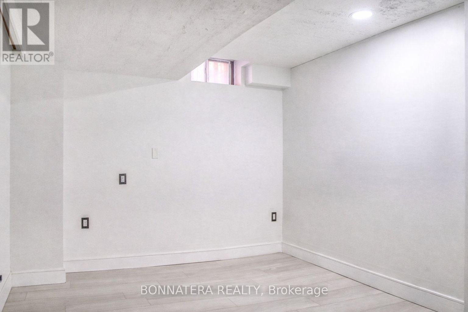 6175 Ford Road, Mississauga, Ontario  L5V 1X2 - Photo 5 - W12795764