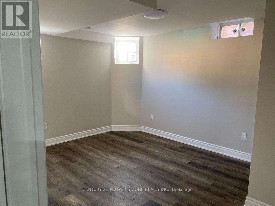 Lower - 15234 Danby Road, Halton Hills, Ontario  L7G 0M5 - Photo 5 - W12795766