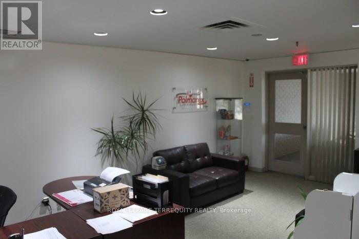 2475 Tedlo Street, Mississauga, Ontario  L5A 4A8 - Photo 2 - W12795792