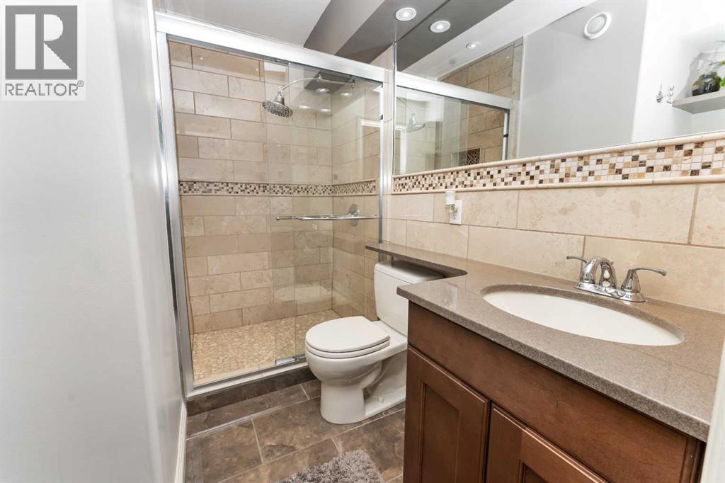 214 Royal Oak Bay Nw, Calgary, Alberta  T3G 6A4 - Photo 44 - A2286427