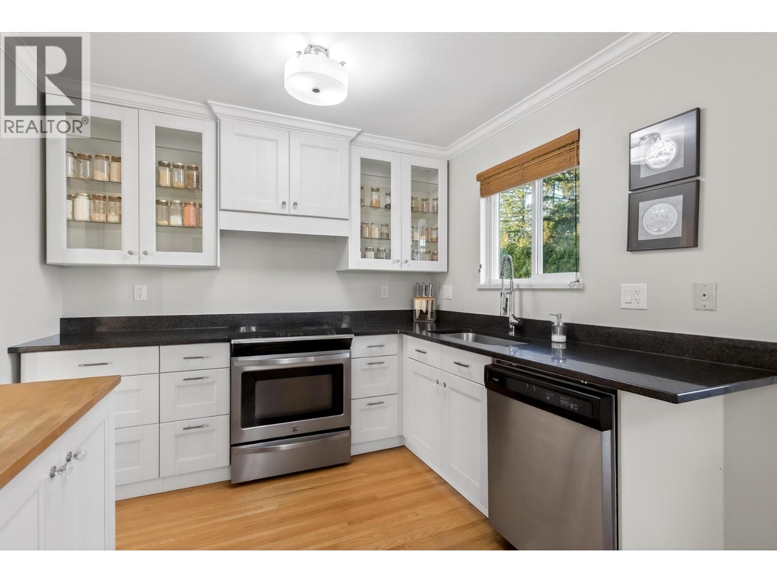 1205 Brisbane Avenue, Coquitlam, British Columbia  V3J 5K9 - Photo 16 - R3089840