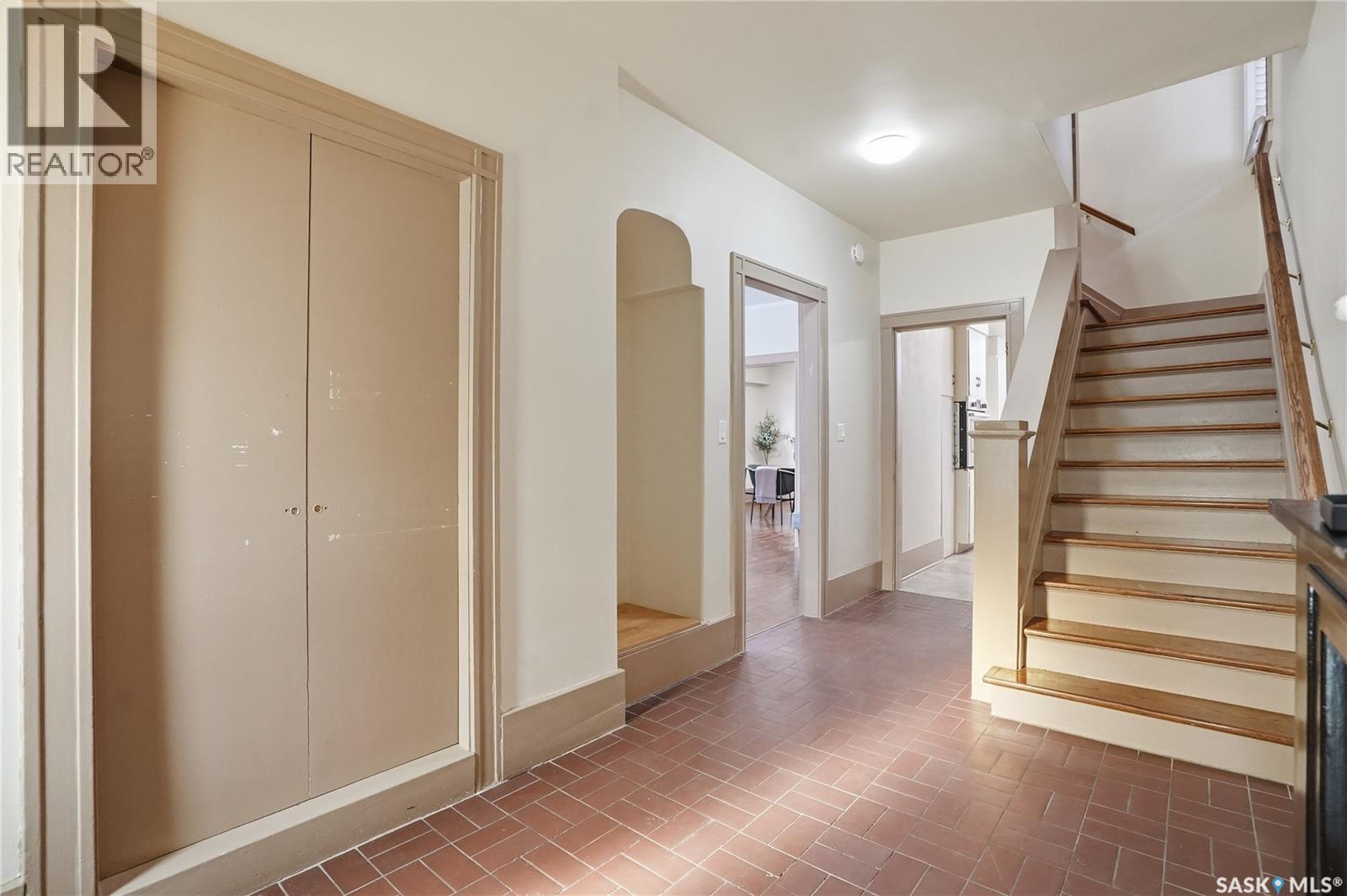 1213 Elliott Street, Saskatoon, Saskatchewan  S7N 0V5 - Photo 6 - SK028701