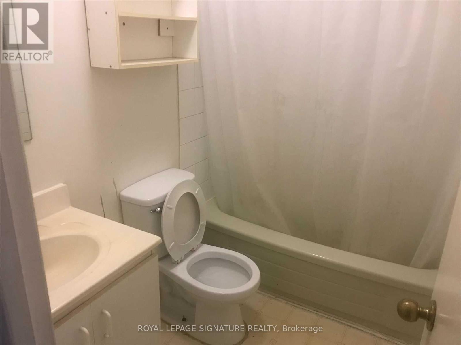 1853 Davenport Road, Toronto, Ontario  M6N 1B8 - Photo 10 - W12795718