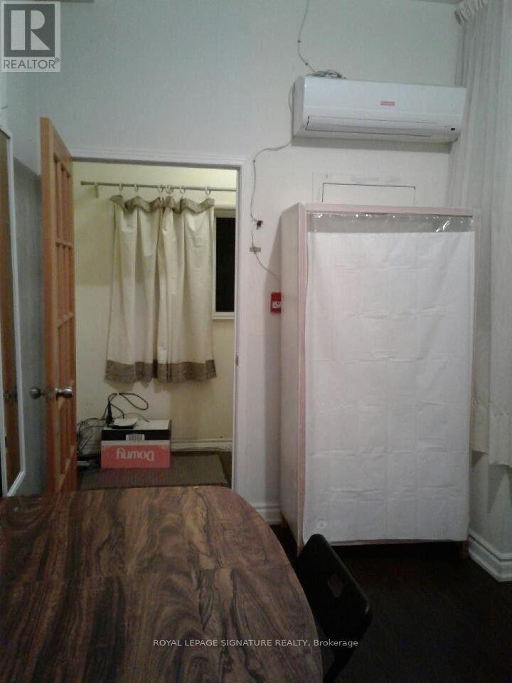 1853 Davenport Road, Toronto, Ontario  M6N 1B8 - Photo 7 - W12795718