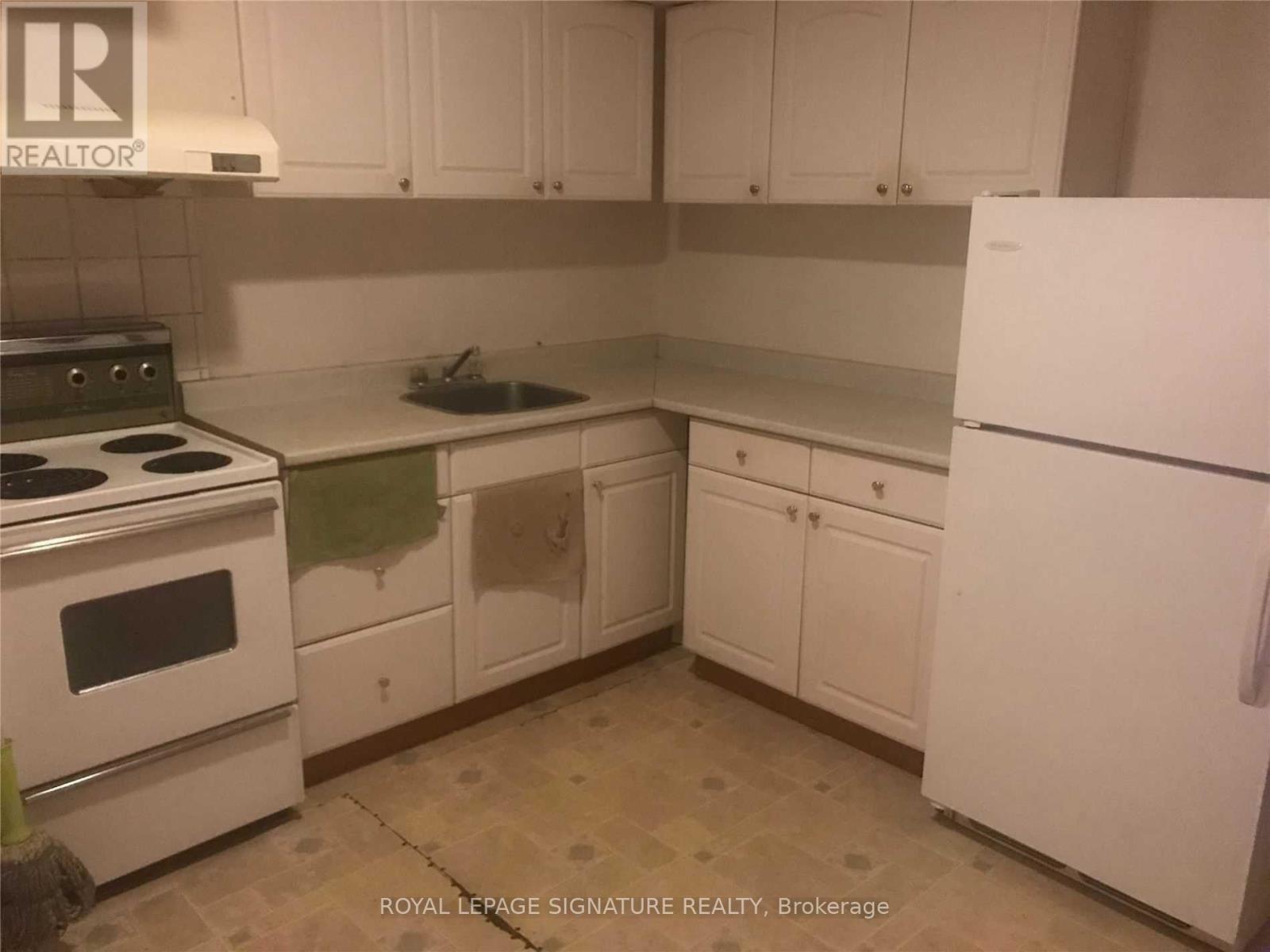 1853 Davenport Road, Toronto, Ontario  M6N 1B8 - Photo 16 - W12795718