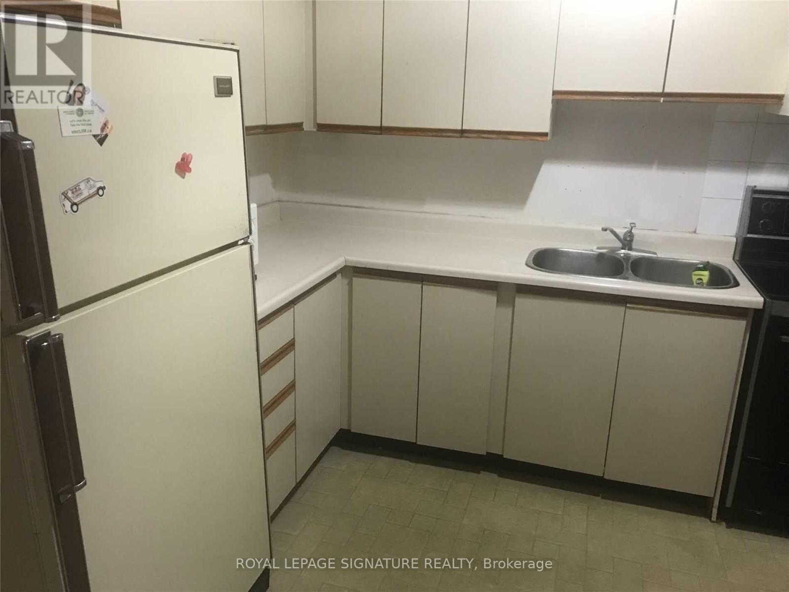 1853 Davenport Road, Toronto, Ontario  M6N 1B8 - Photo 9 - W12795718