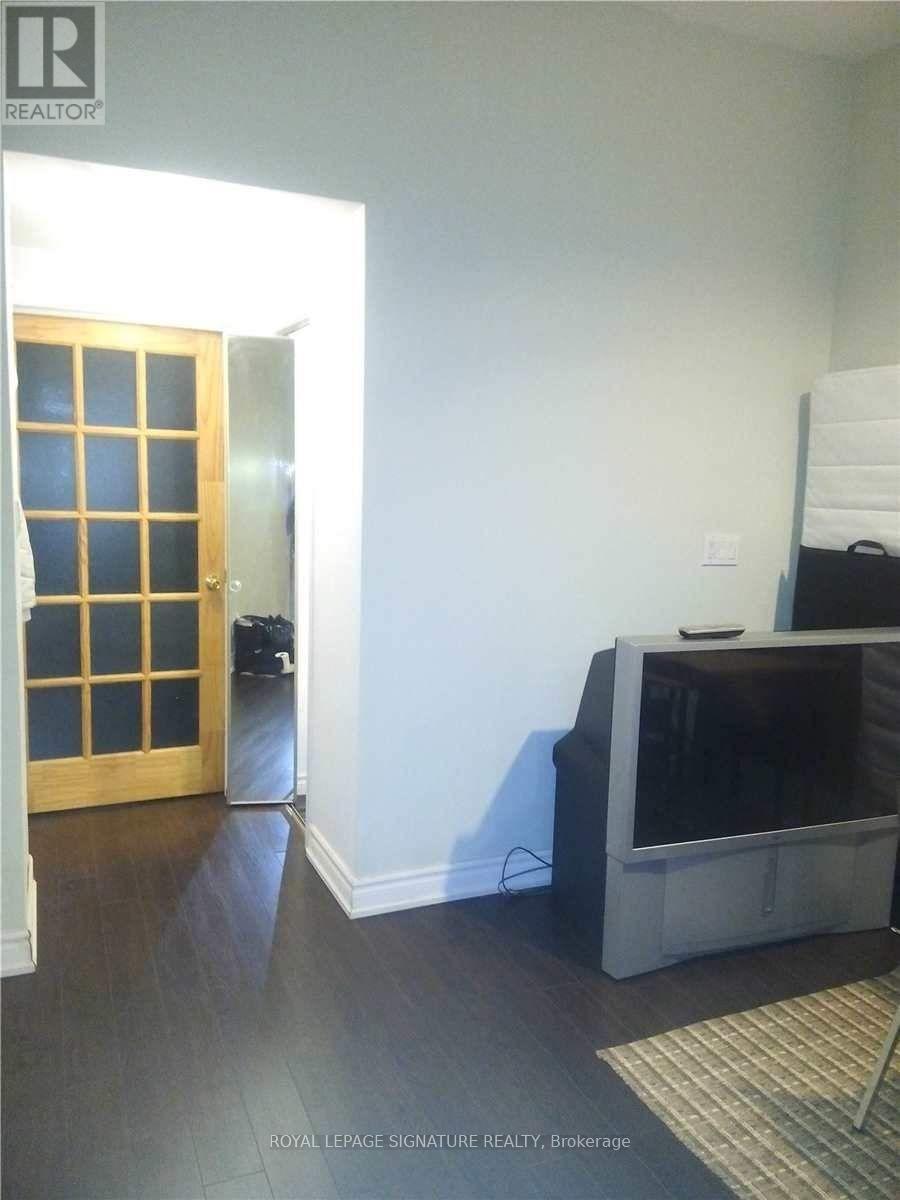 1853 Davenport Road, Toronto, Ontario  M6N 1B8 - Photo 24 - W12795718