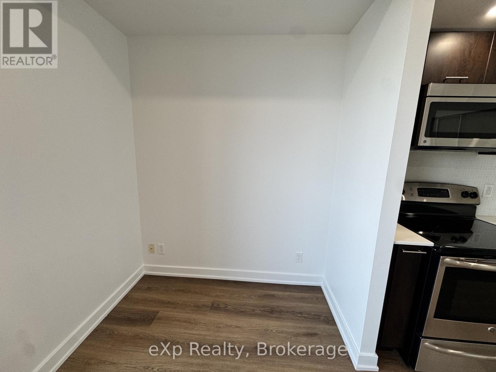 707 - 2220 Lakeshore Boulevard W, Toronto, Ontario  M8V 0C1 - Photo 6 - W12795870