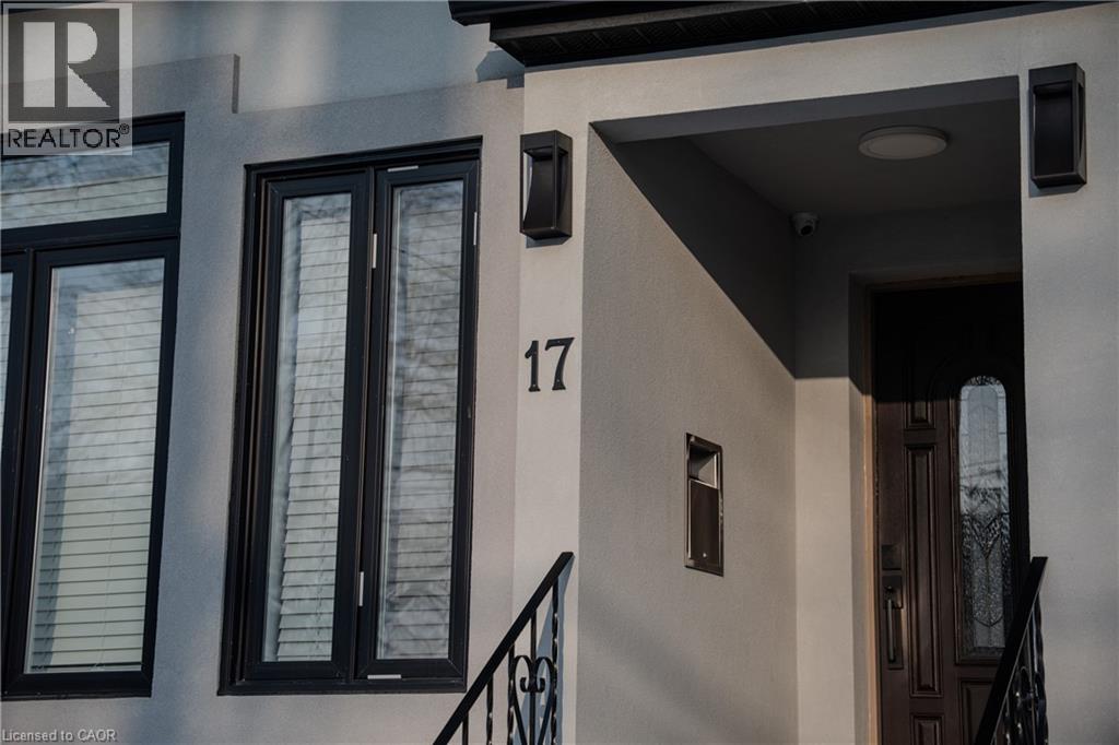 17 Haddington Street, Cambridge, Ontario  N1R 3P8 - Photo 4 - 40805612