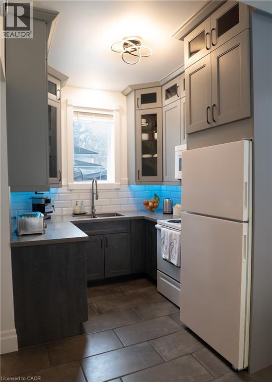 17 Haddington Street, Cambridge, Ontario  N1R 3P8 - Photo 9 - 40805612