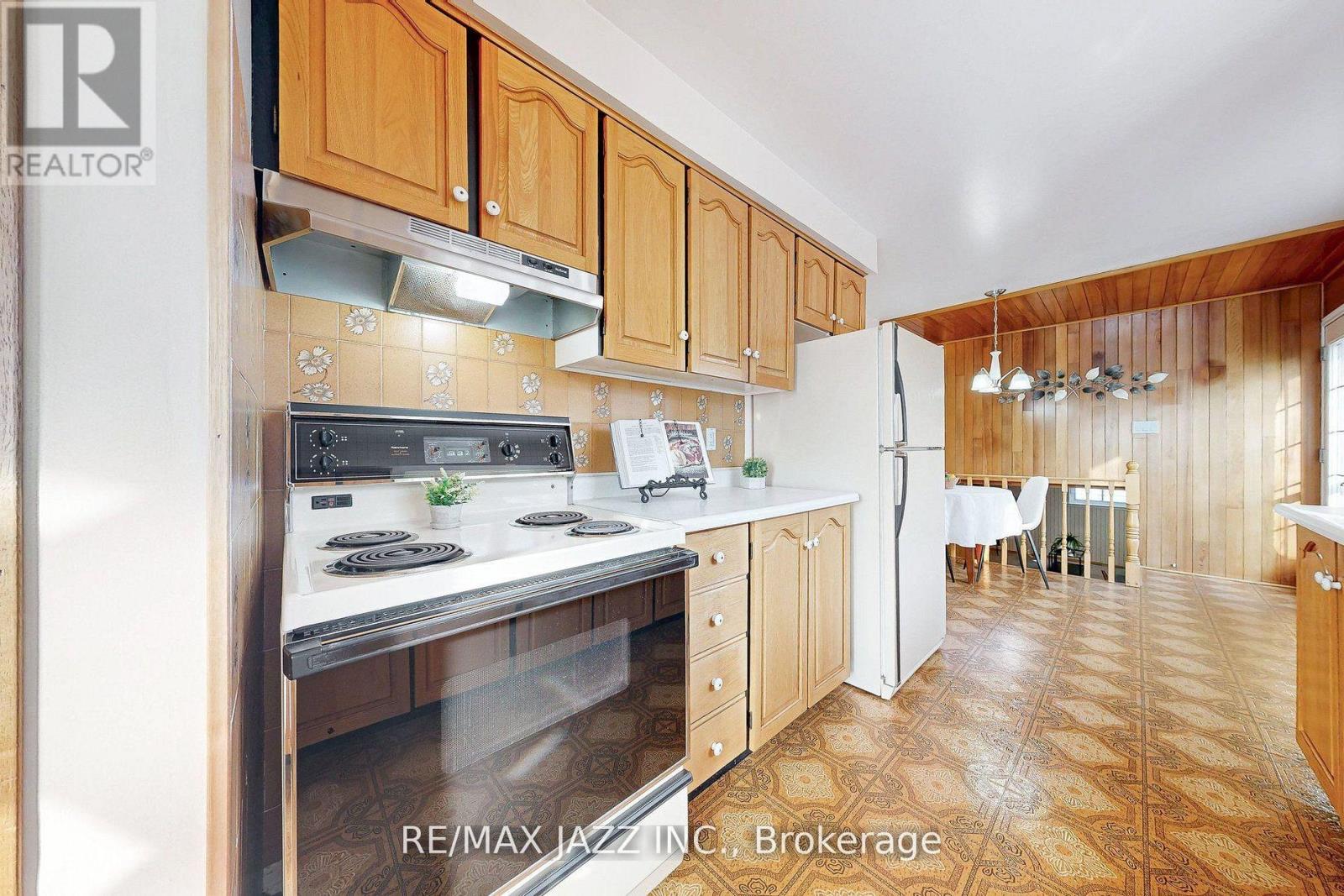 5 Dingley Court, Ajax, Ontario  L1S 6B5 - Photo 16 - E12795872