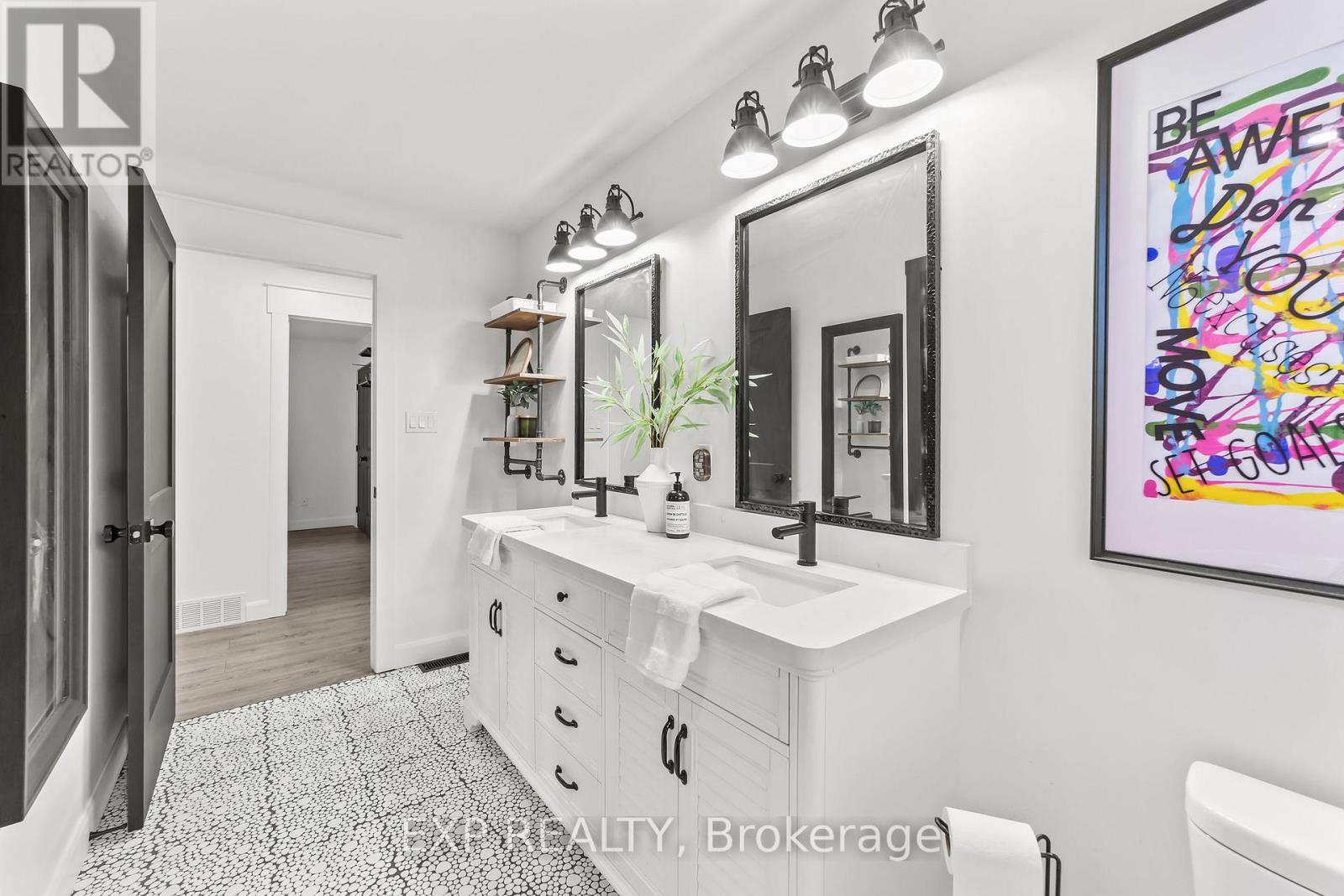 100 Field Street, Lambton Shores, Ontario  N0N 1J0 - Photo 27 - X12795860