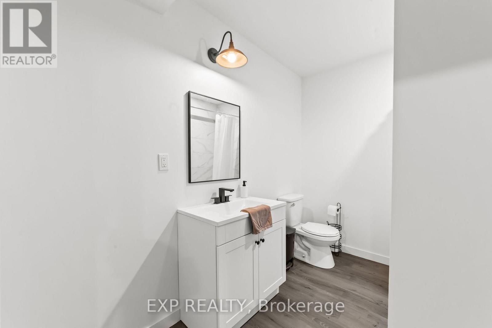 100 Field Street, Lambton Shores, Ontario  N0N 1J0 - Photo 34 - X12795860