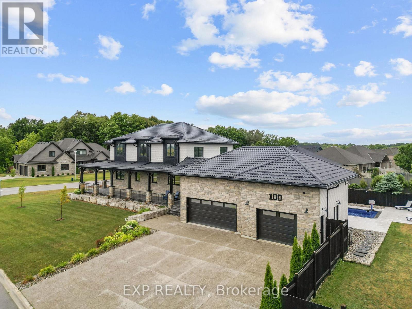 100 Field Street, Lambton Shores, Ontario  N0N 1J0 - Photo 46 - X12795860