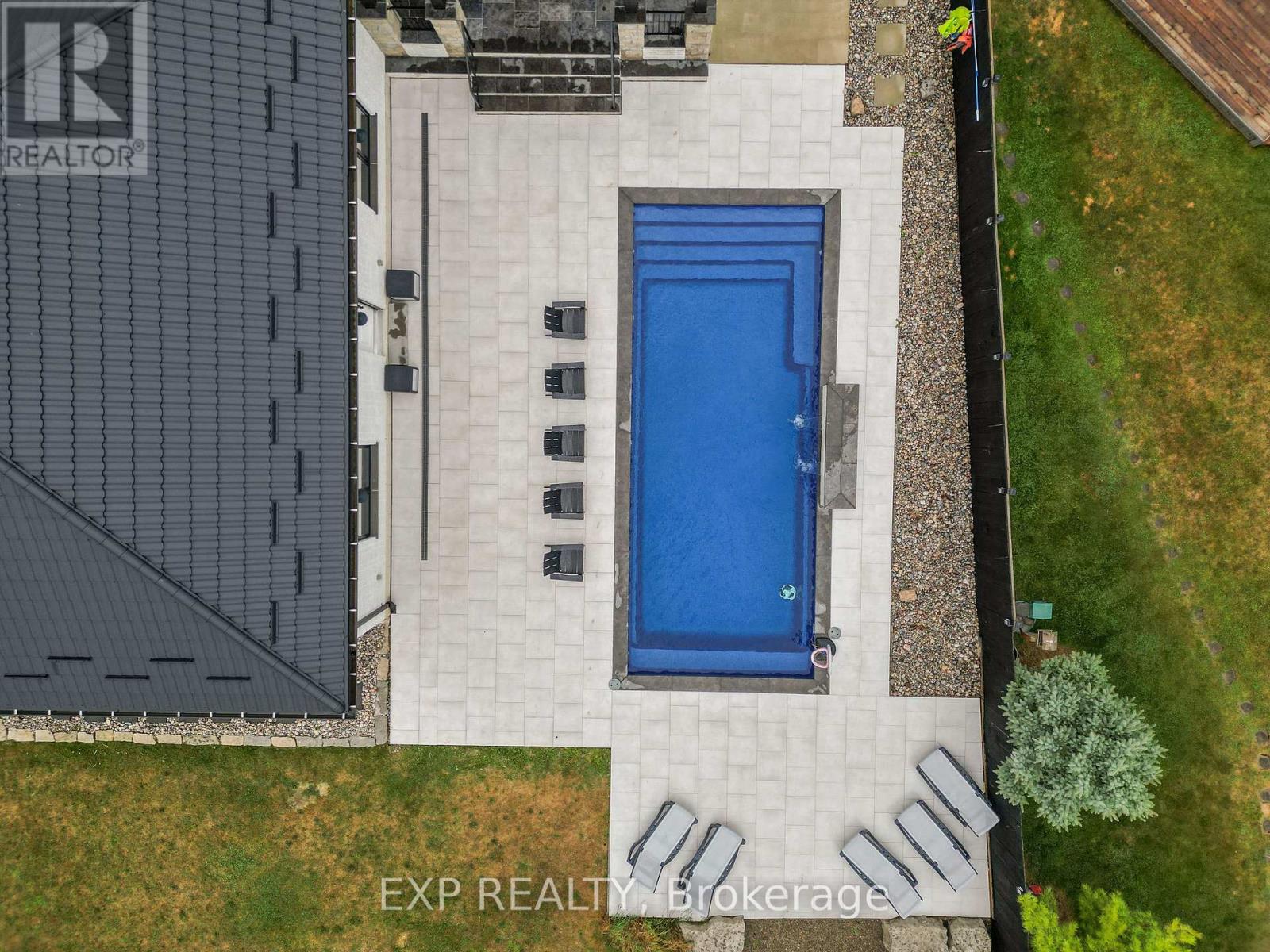 100 Field Street, Lambton Shores, Ontario  N0N 1J0 - Photo 50 - X12795860