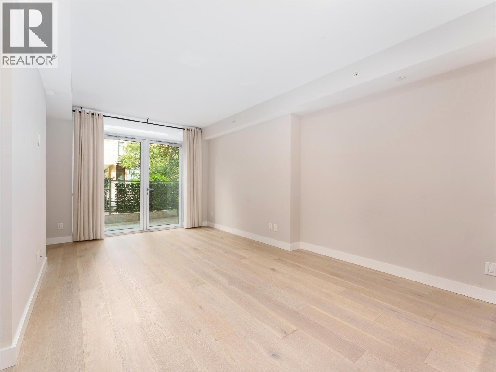 101 2738 Library Lane, North Vancouver, British Columbia  V7J 0B3 - Photo 2 - R3090401