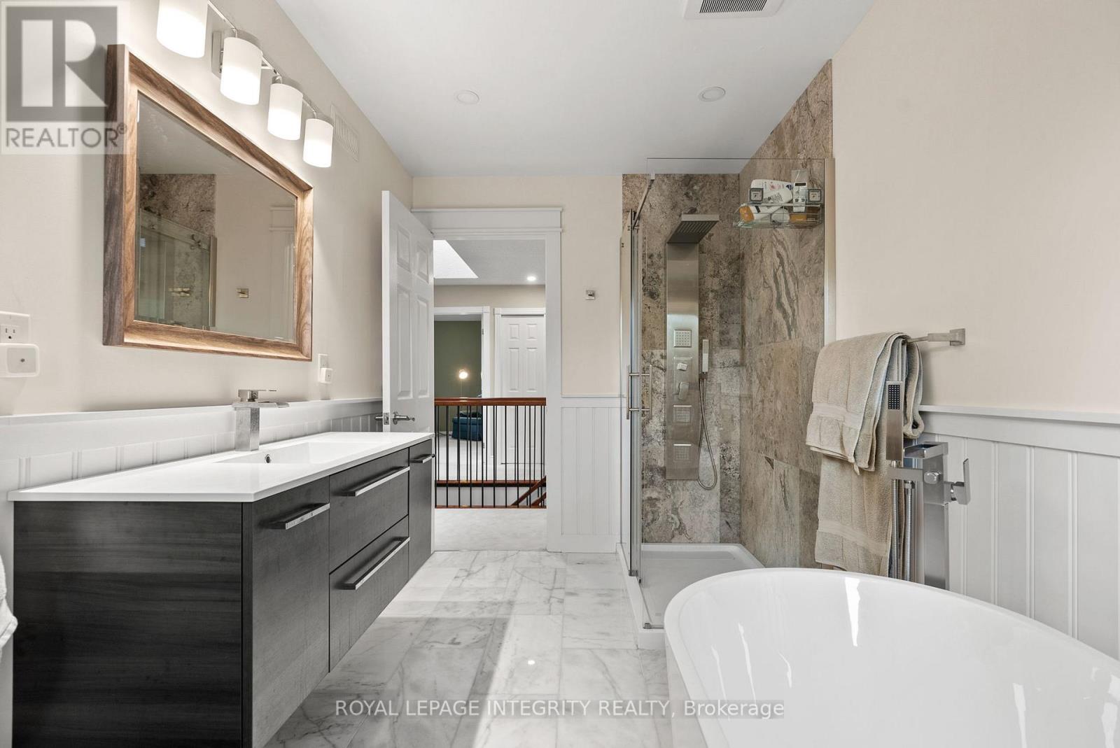 6 Marchbrook Circle, Ottawa, Ontario  K2W 1A1 - Photo 43 - X12795804