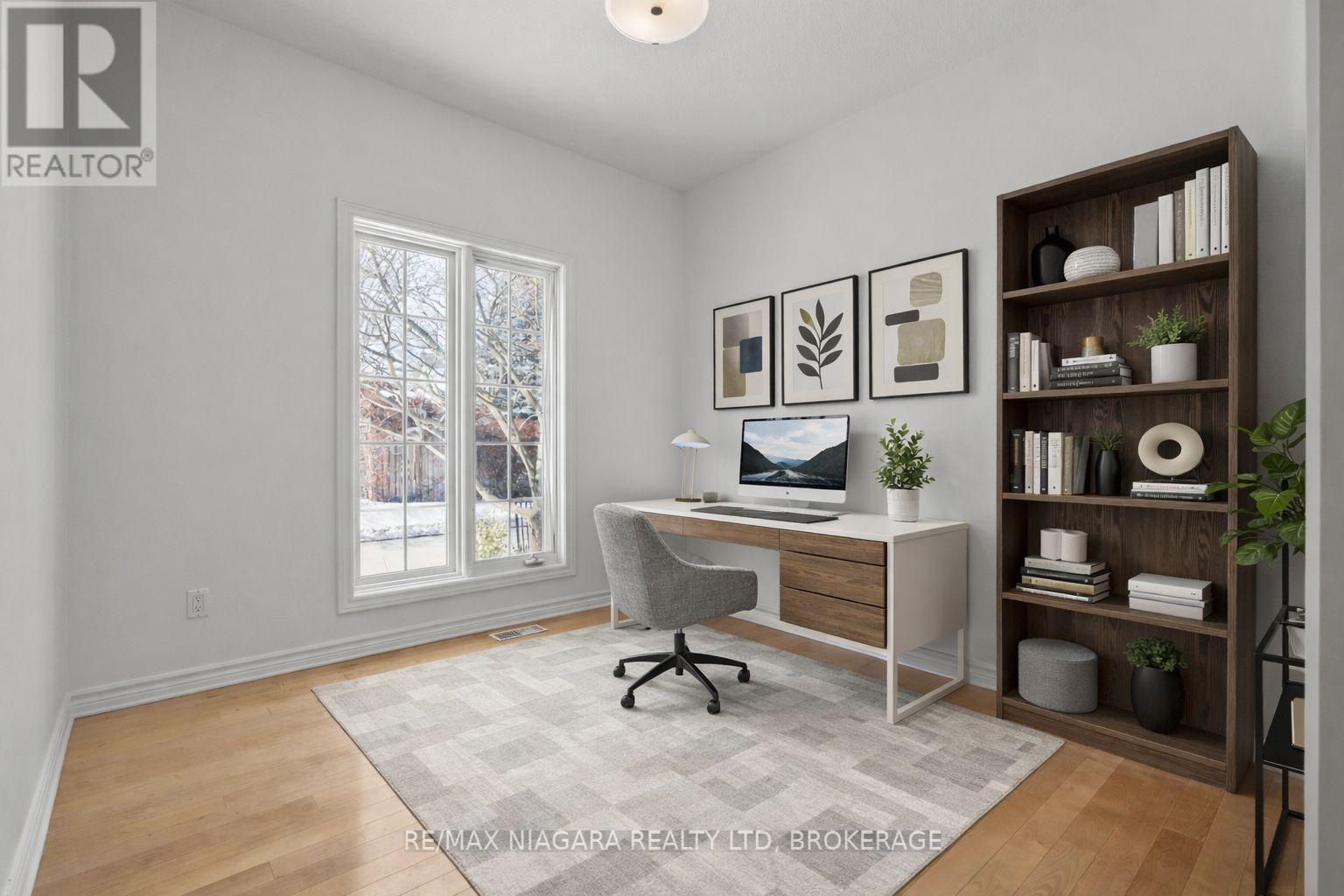 12 Pinot Trail, Niagara-On-The-Lake, Ontario  L0S 1J0 - Photo 18 - X12795810