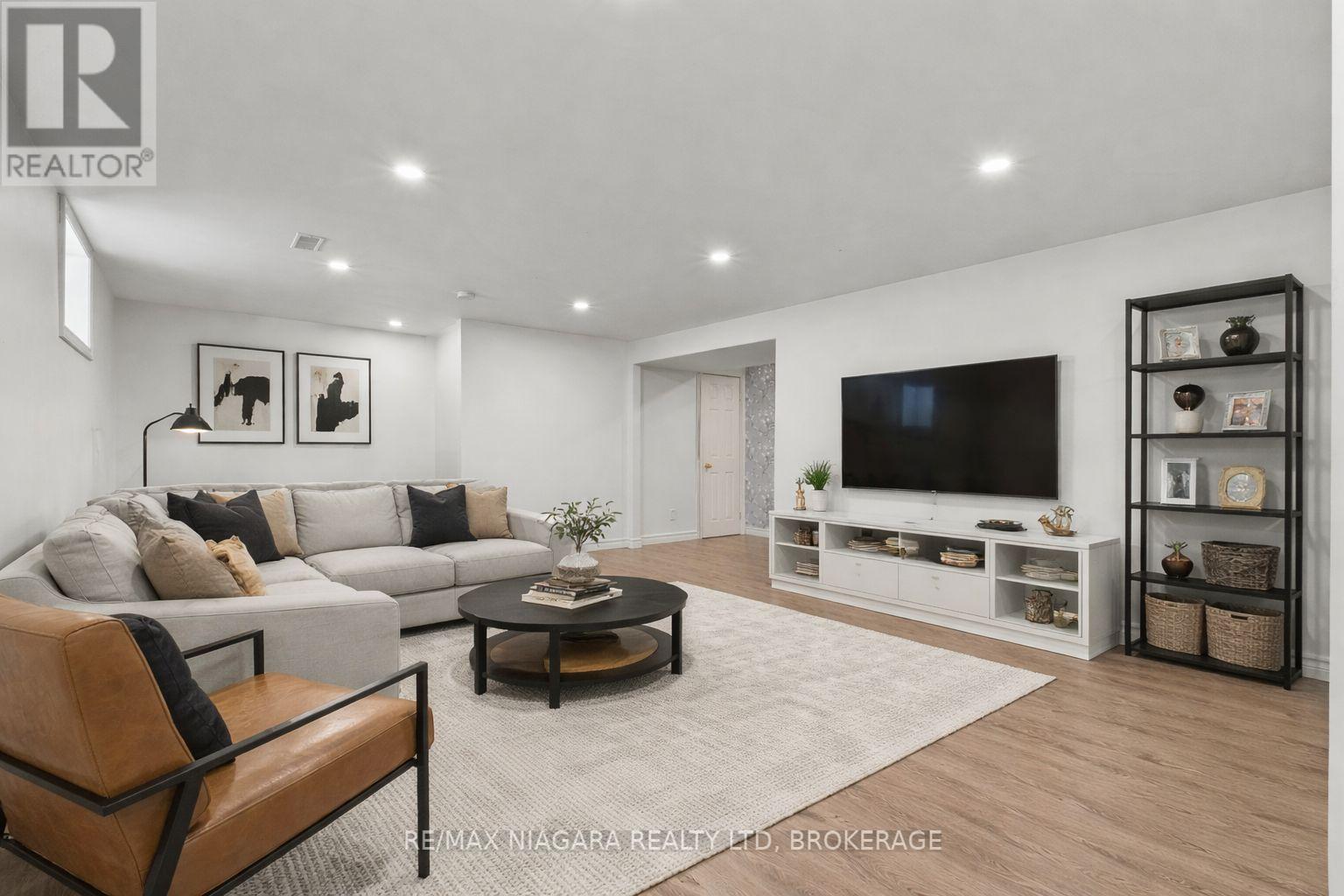 12 Pinot Trail, Niagara-On-The-Lake, Ontario  L0S 1J0 - Photo 21 - X12795810