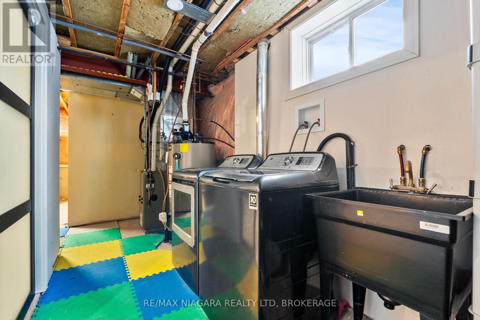 12 Pinot Trail, Niagara-On-The-Lake, Ontario  L0S 1J0 - Photo 26 - X12795810