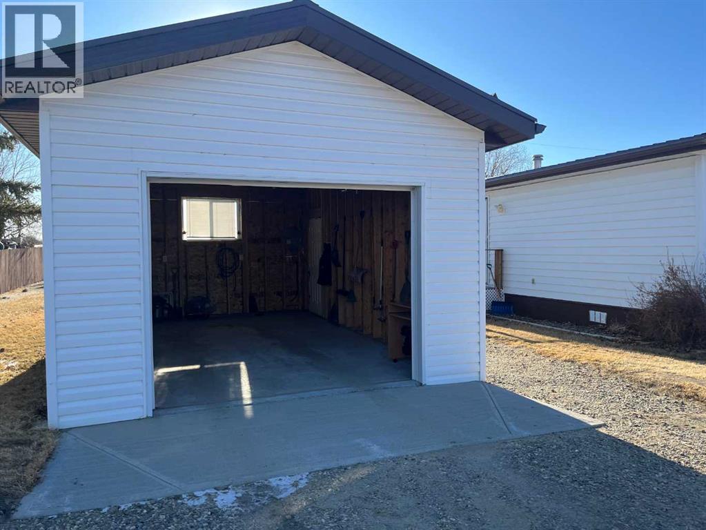 117 3 Avenue, Cluny, Alberta  T0J 0S0 - Photo 36 - A2286767