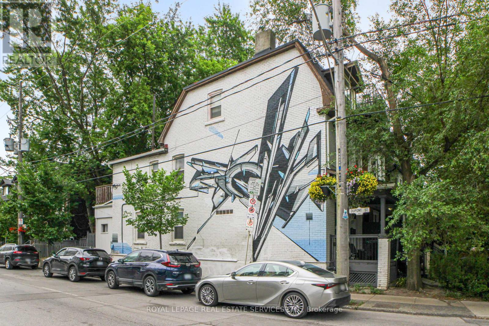 2 - 271 Albany Avenue, Toronto, Ontario  M5R 3C7 - Photo 10 - C12795806