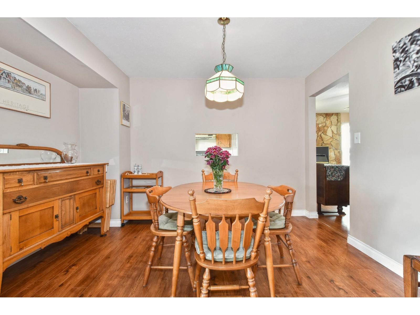 32438 Badger Avenue, Mission, British Columbia  V2V 5S6 - Photo 6 - R3090385