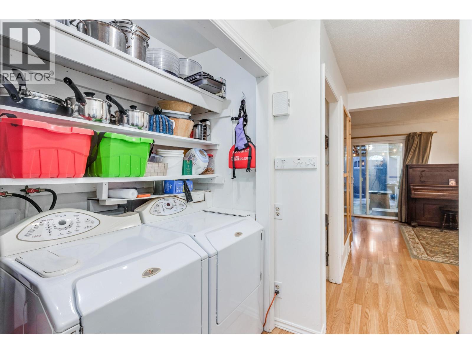 8918 Ganymede Place, Burnaby, British Columbia  V3J 1A1 - Photo 8 - R3090408