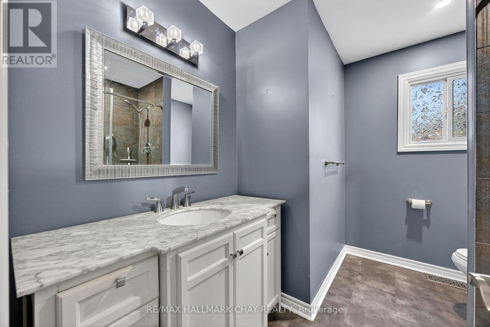 37 Mccarthy Crescent, Essa, Ontario  L0M 1B3 - Photo 22 - N12795852