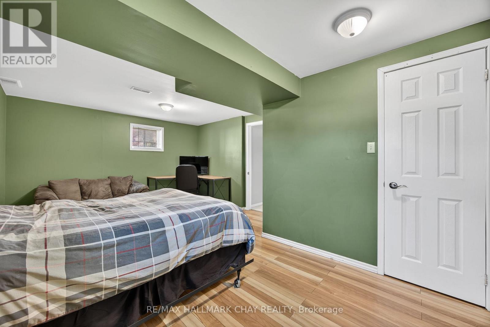 37 Mccarthy Crescent, Essa, Ontario  L0M 1B3 - Photo 34 - N12795852